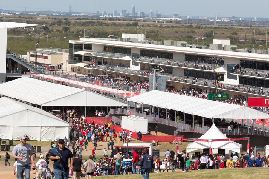 Crowds & Tents